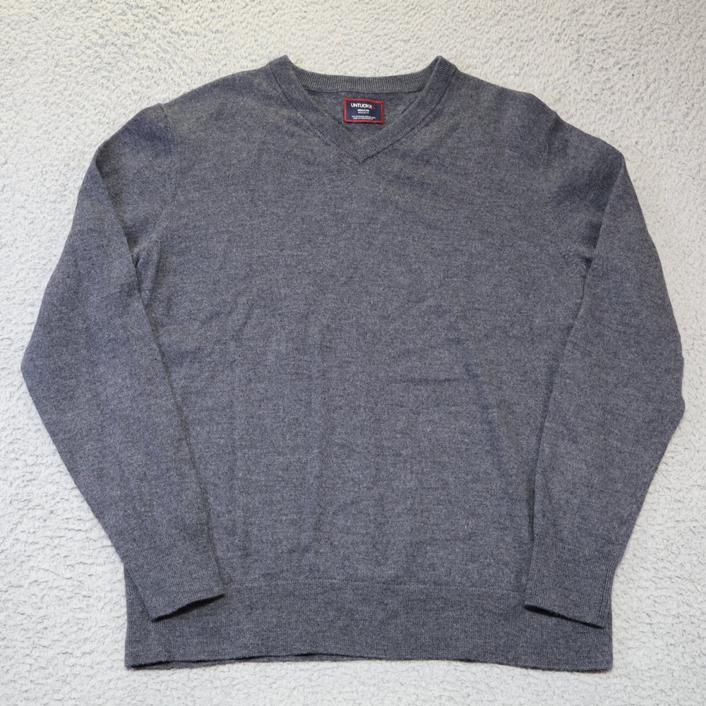 UNTUCKit Spitler V-Neck Sweater Mens Medium Gray Extrafine Merino Wool 40738